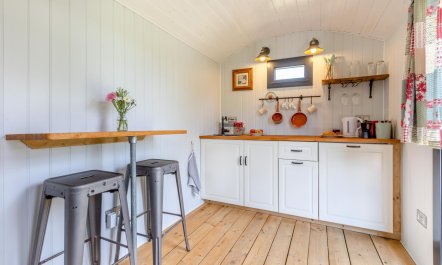 1 Bed in Washfield 4