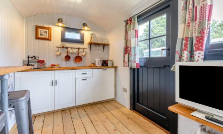 1 Bed in Washfield 5