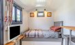1 Bed in Washfield 8