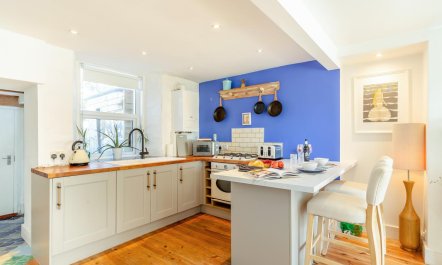 2 Bed in Newquay 1