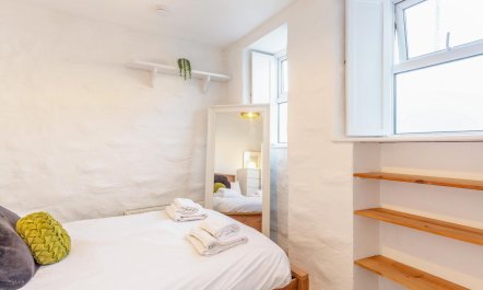 2 Bed in Newquay 9