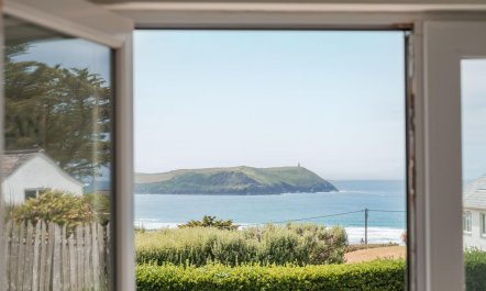 4 Bed in New Polzeath 9