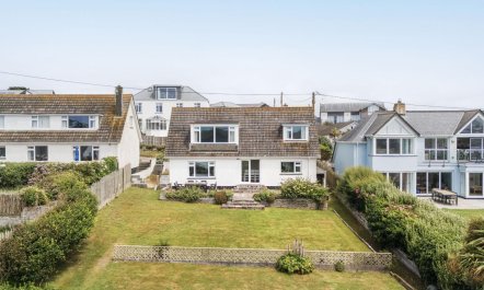 4 Bed in New Polzeath 1