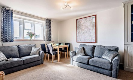 3 Bed in Cressbrook 7