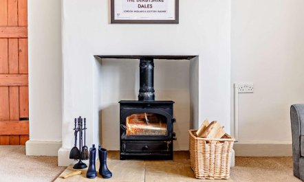 3 Bed in Cressbrook 6