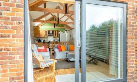 3 Bed in Cranmer 5