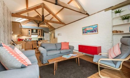 3 Bed in Cranmer 5