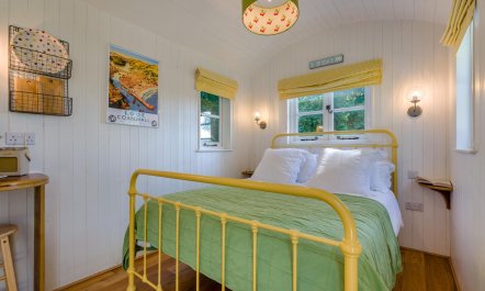 1 Bed in Trewidland 4