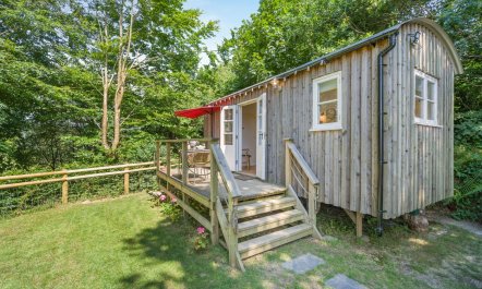 1 Bed in Trewidland 1