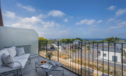3 Bed in Constantine Bay
