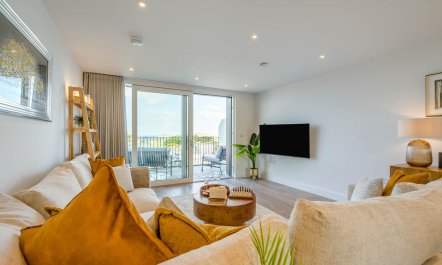 3 Bed in Constantine Bay 7