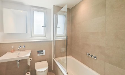 3 Bed in Constantine Bay 6