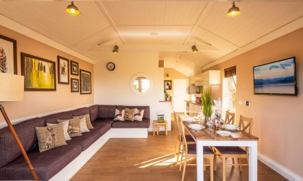2 Bed in Wichenford 1