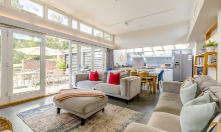 3 Bed in Cranmer 2