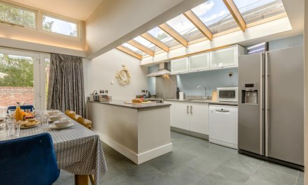 3 Bed in Cranmer 4