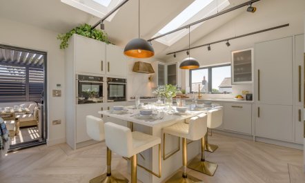 5 Bed in Windmill 4