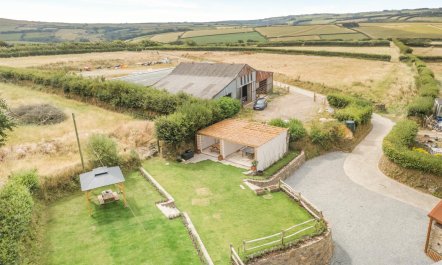 3 Bed in Challacombe 2
