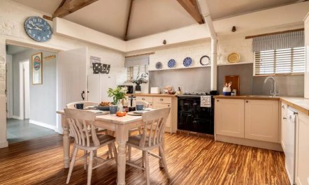 2 Bed in Cranmer 1