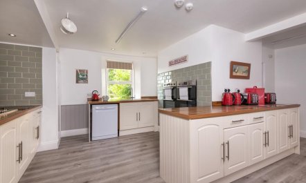 9 Bed in Mealsgate 6