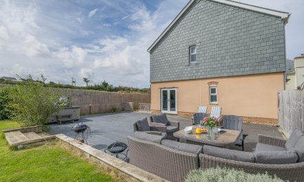 4 Bed in Marhamchurch 5