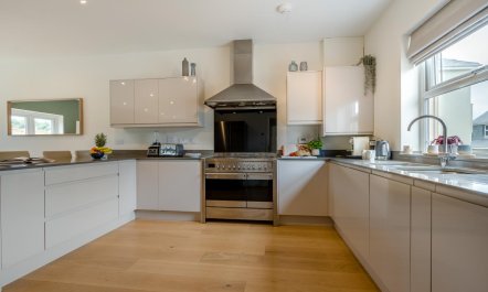 4 Bed in Marhamchurch 9