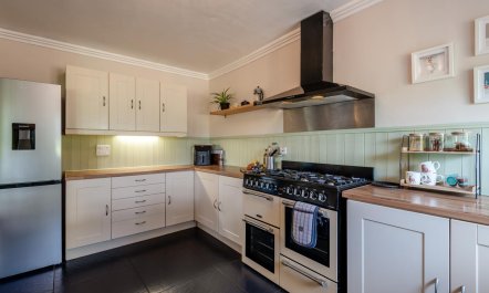 3 Bed in Marden 7
