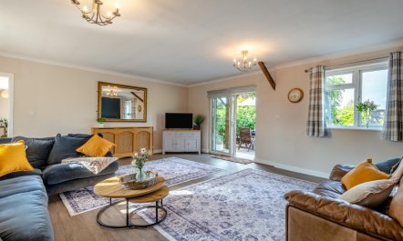 3 Bed in Marden 5