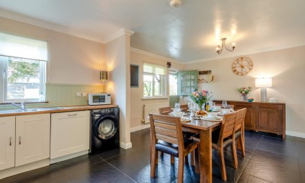 3 Bed in Marden 9