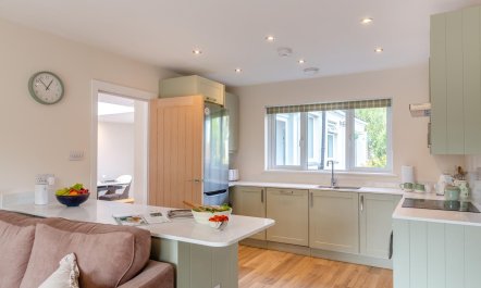 4 Bed in Bolingey 1