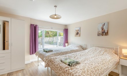 4 Bed in Bolingey 4