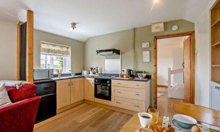 1 Bed in Cradley 9
