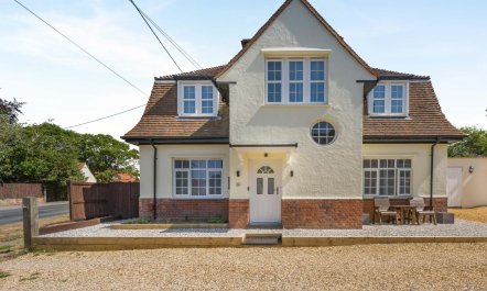 2 Bed in Overstrand