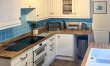 2 Bed in Higher Eype 7