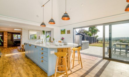 5 Bed in Marhamchurch 9