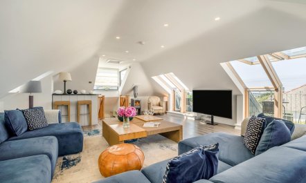 5 Bed in Windmill 2