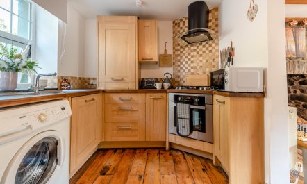 2 Bed in Upper Cwmtwrch 5