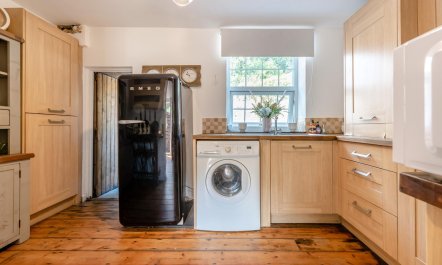 2 Bed in Upper Cwmtwrch 4