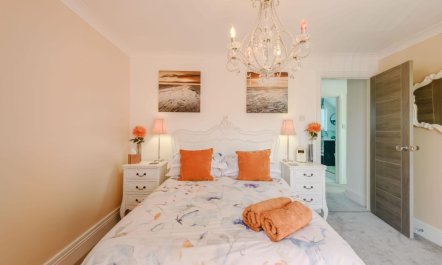 4 Bed in Milford On Sea 3
