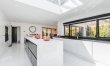 4 Bed in Milford On Sea 1