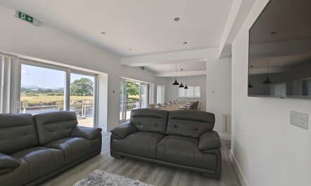 4 Bed in Llandderfel 1