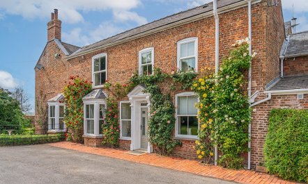 7 Bed in Carrington 5