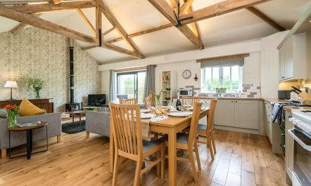 3 Bed in Cranmer 1