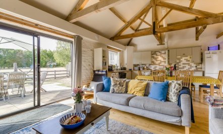 3 Bed in Cranmer 3