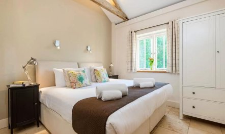 3 Bed in Cranmer 7