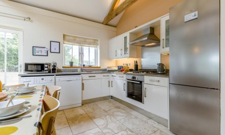 3 Bed in Cranmer 8