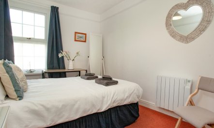 3 Bed in Hope Cove 9
