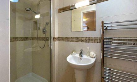 3 Bed in Kenilworth 5