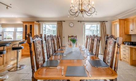 4 Bed in Wharton 8
