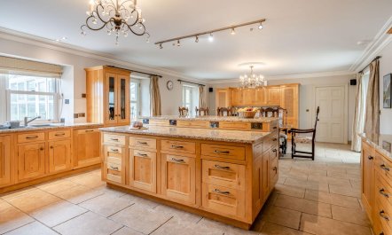 4 Bed in Wharton 6