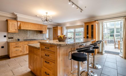4 Bed in Wharton 9